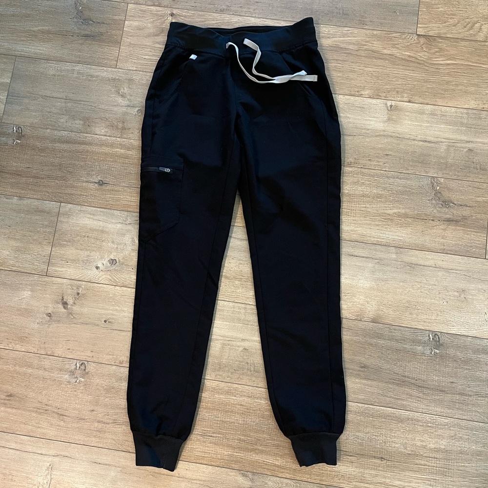 Figs Jogger Scrubs